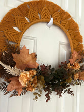 Load image into Gallery viewer, Golden Wreath
