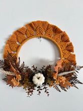 Load image into Gallery viewer, Golden Wreath
