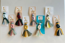 Load image into Gallery viewer, Flower Bookmark
