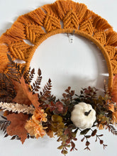 Load image into Gallery viewer, Golden Wreath
